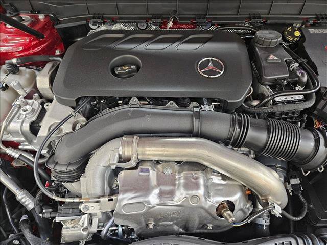 Used 2026 Mercedes-Benz GLB 250 image 16