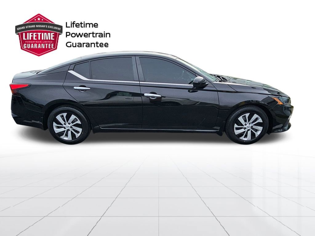 Used 2022 Nissan Altima 2.5 S FWD image 8