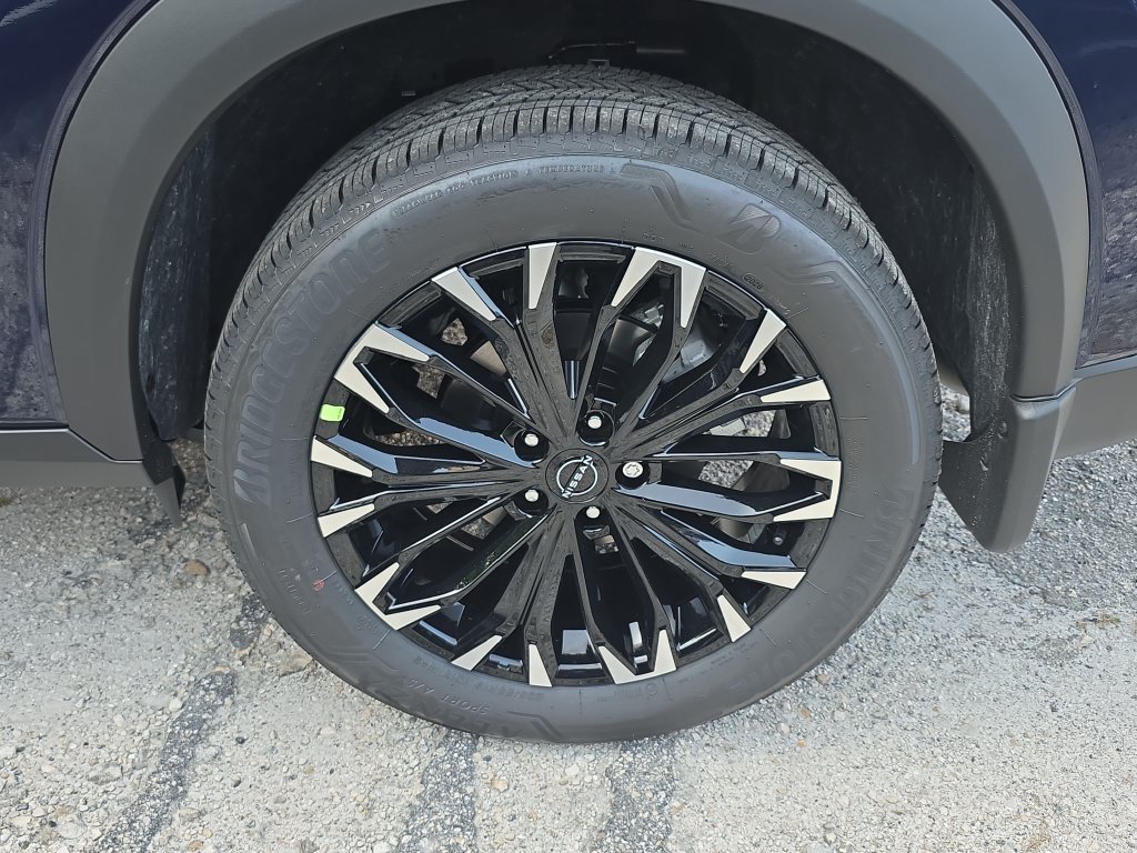 New 2026 Nissan Rogue Dark Armor FWD image 13