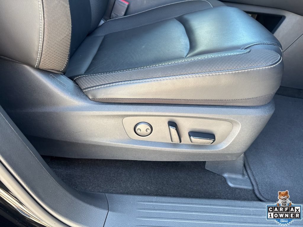 Used 2025 Nissan Pathfinder SL FWD image 55