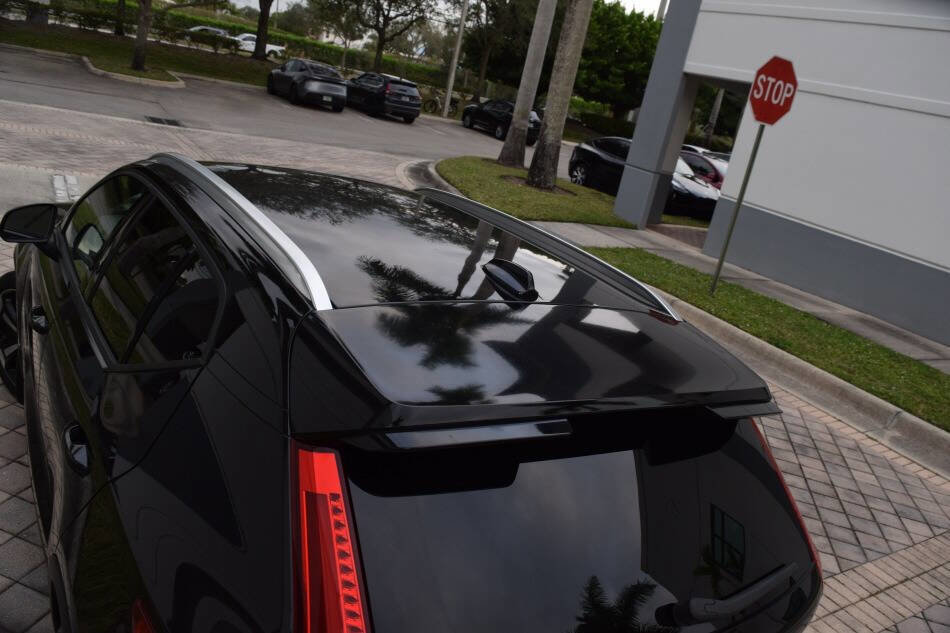 Used 2020 Volvo XC40 T5 Momentum w/ Protection Package Premier image 27