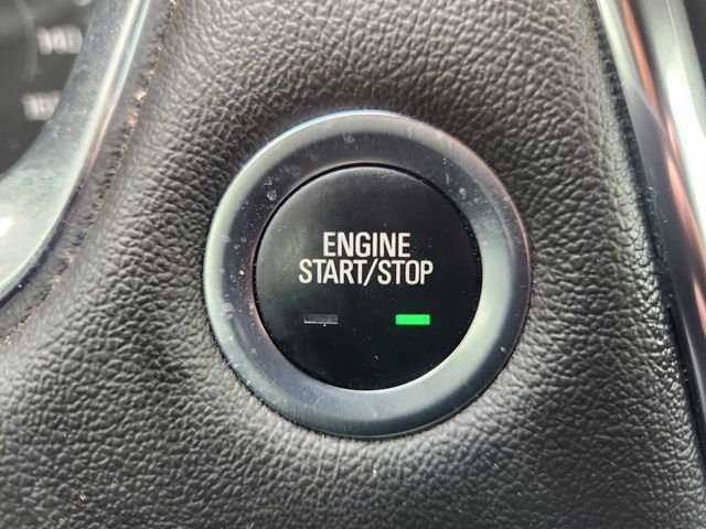 Used 2023 Chevrolet Traverse LT FWD image 19