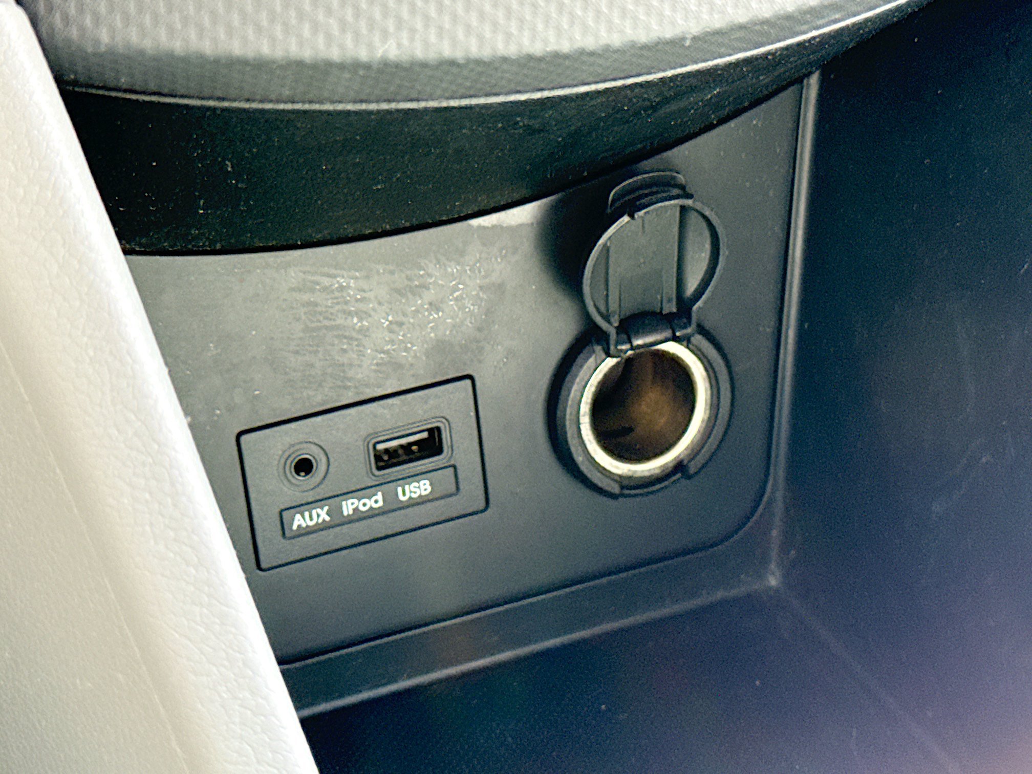 Used 2013 Hyundai Accent SE FWD image 12