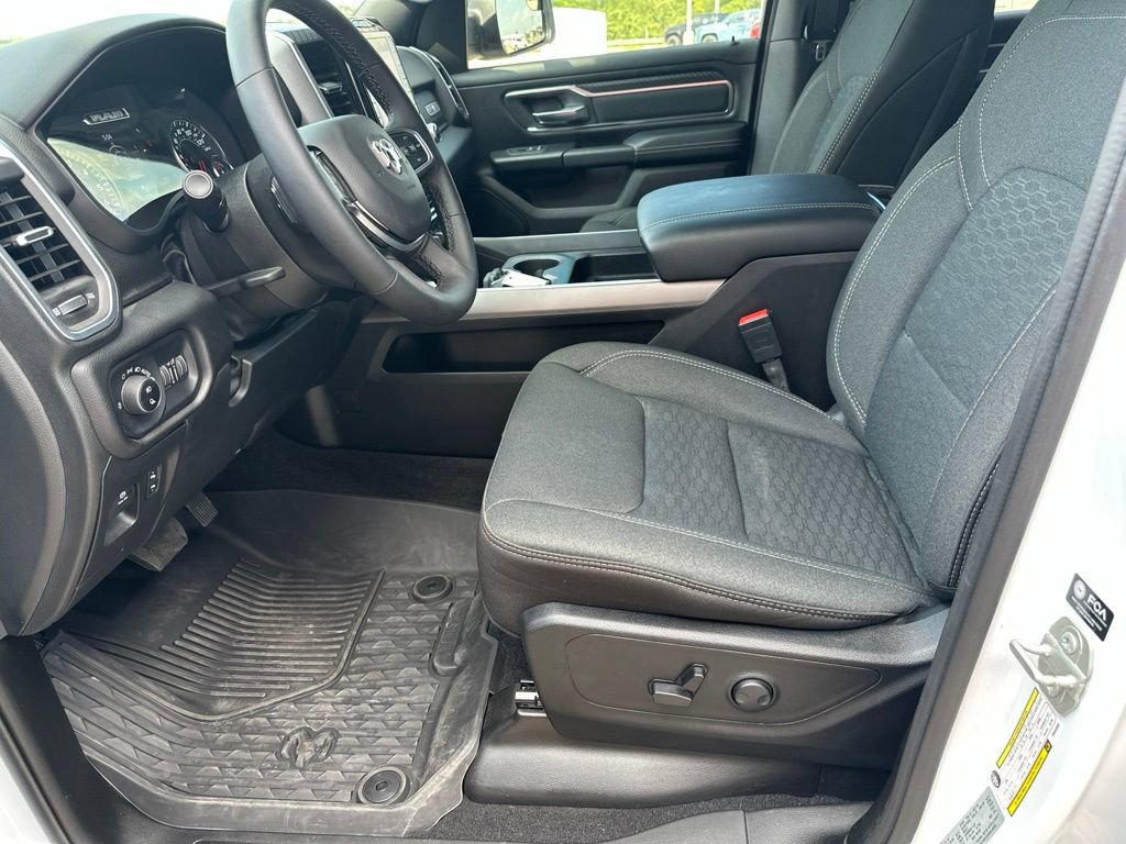 Used 2025 RAM 1500 Lone Star AWD/4WD image 16