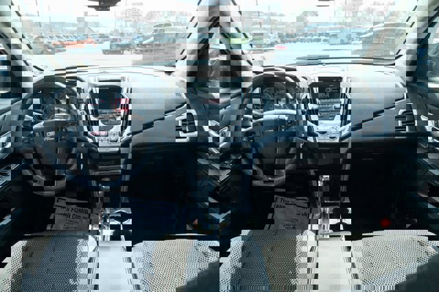 Used 2016 GMC Terrain SLE image 28