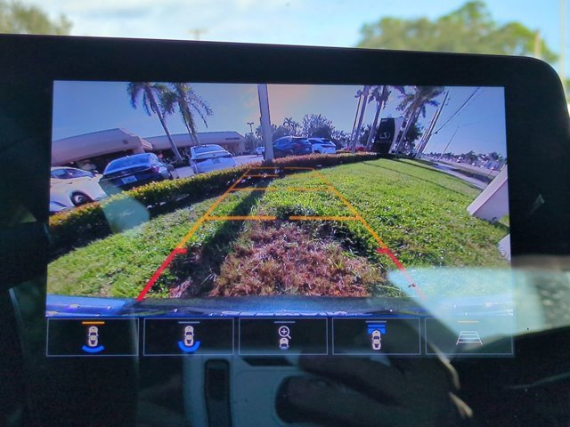 Used 2021 Chevrolet Corvette Stingray Preferred Cpe w/ Engine Appearance Package image 19