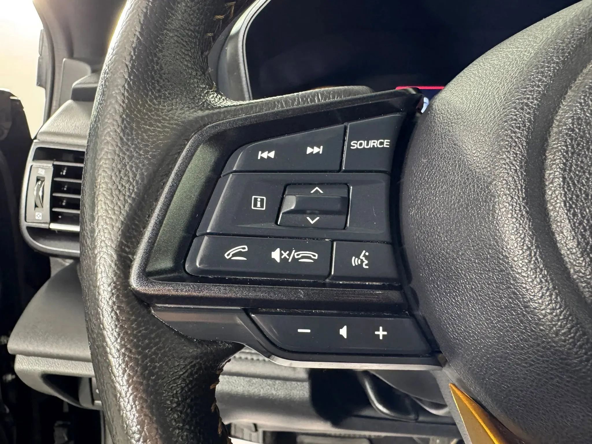 Used 2025 Subaru Outback Wilderness AWD/4WD image 15