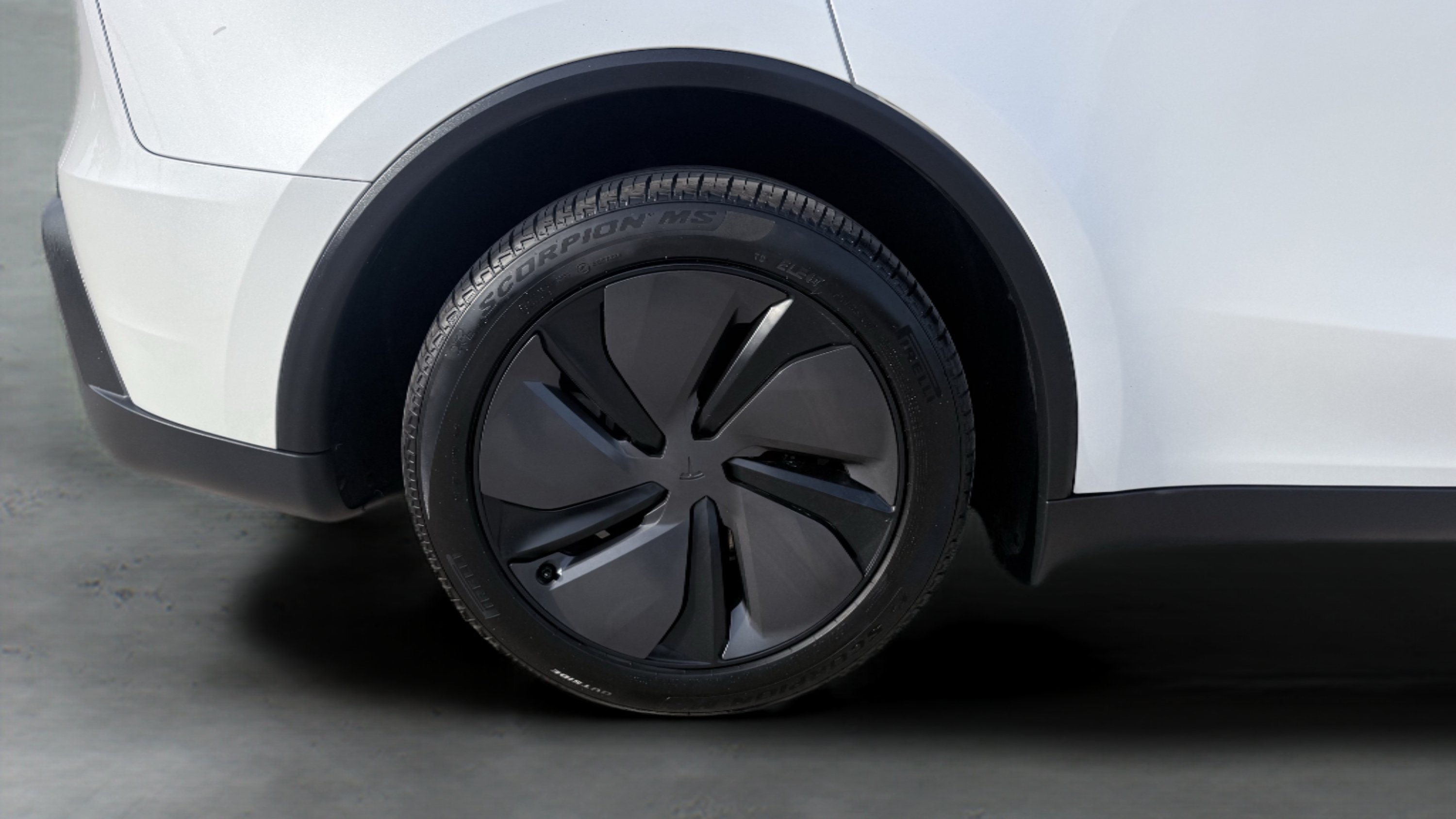 Used 2026 Tesla Model Y 2WD image 10