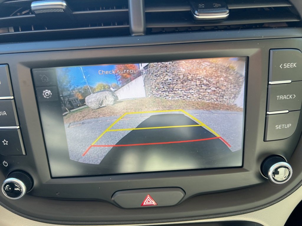 Used 2023 Kia Soul LX w/ LX Technology Package image 18