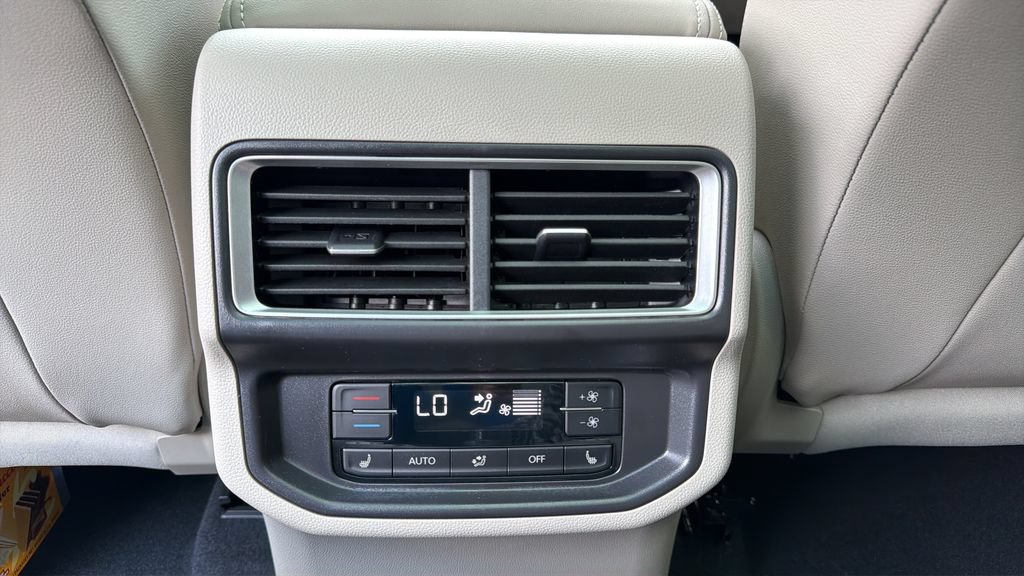 New 2026 Volkswagen Atlas SEL Premium R-Line AWD/4WD image 31