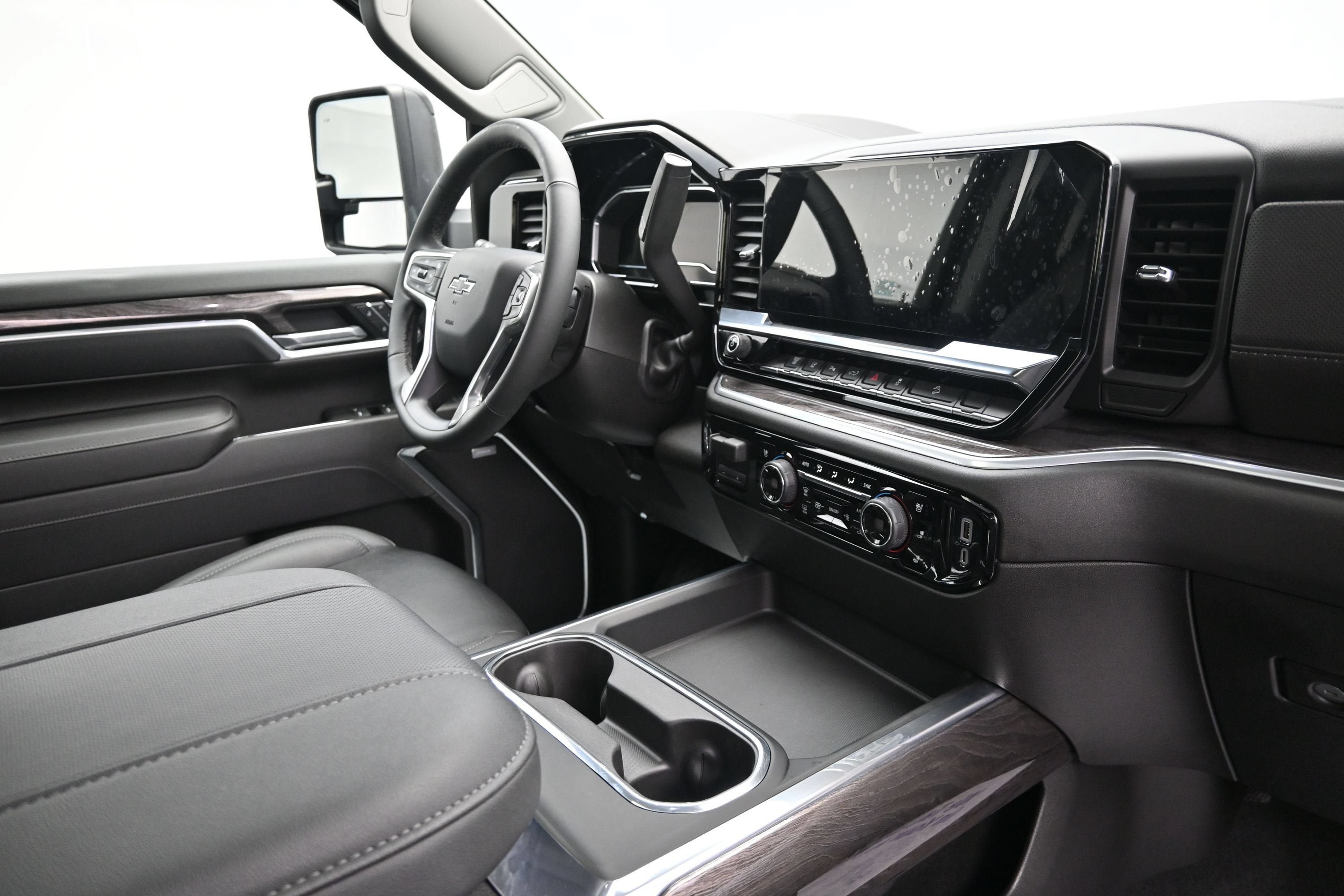 Used 2025 Chevrolet Silverado 2500 LTZ w/ Trail Boss Package AWD/4WD image 34