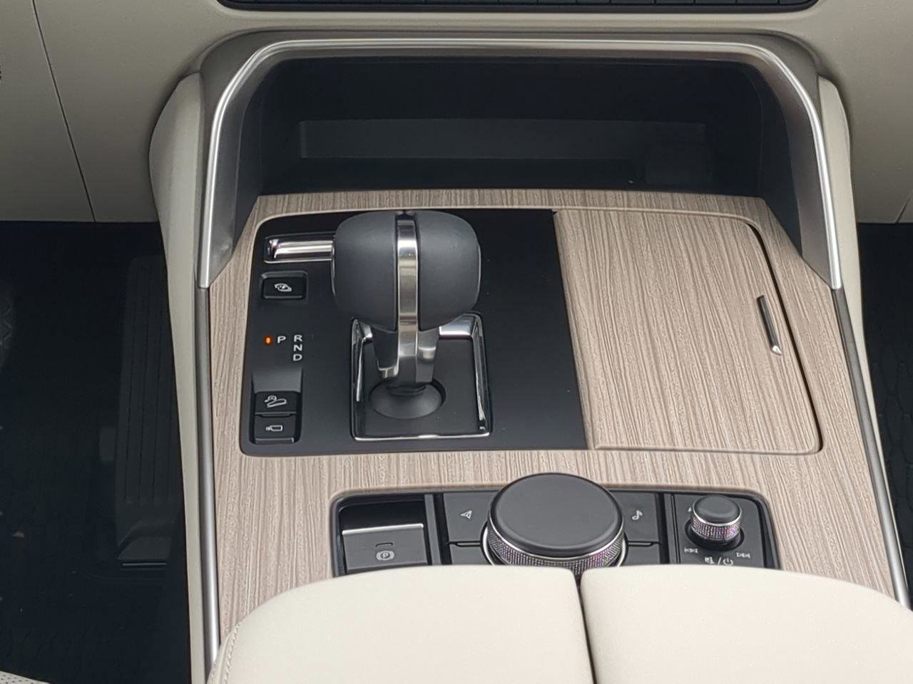 New 2026 MAZDA CX-90 Plug-In Hybrid w/ Premium Plus image 14