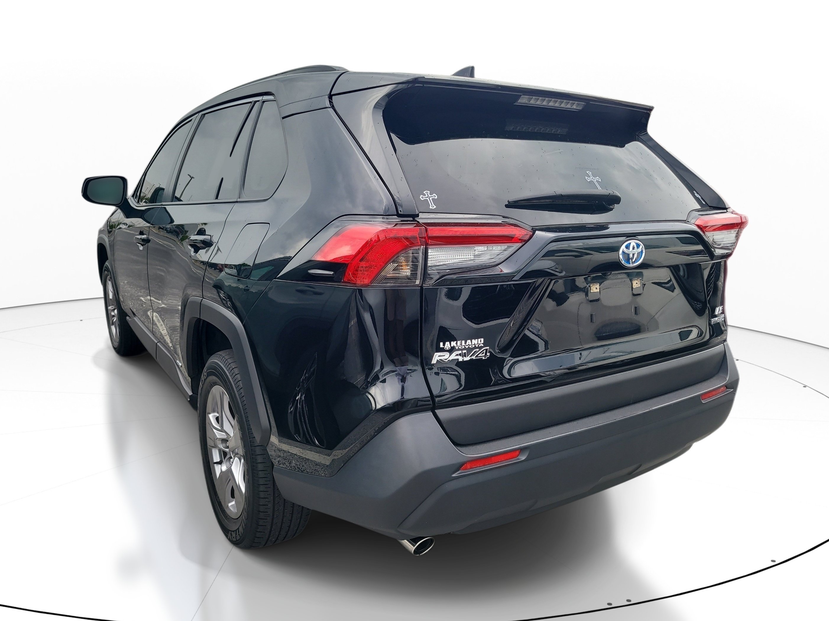 Used 2023 Toyota RAV4 LE AWD/4WD image 5