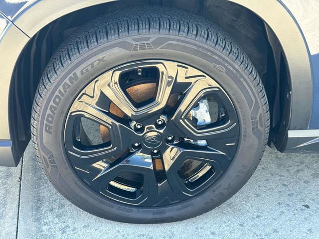 Used 2023 Subaru Ascent Touring image 5