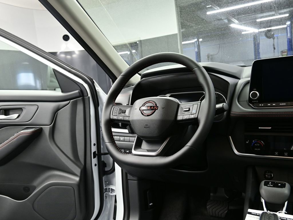 New 2026 Nissan Rogue SV image 4