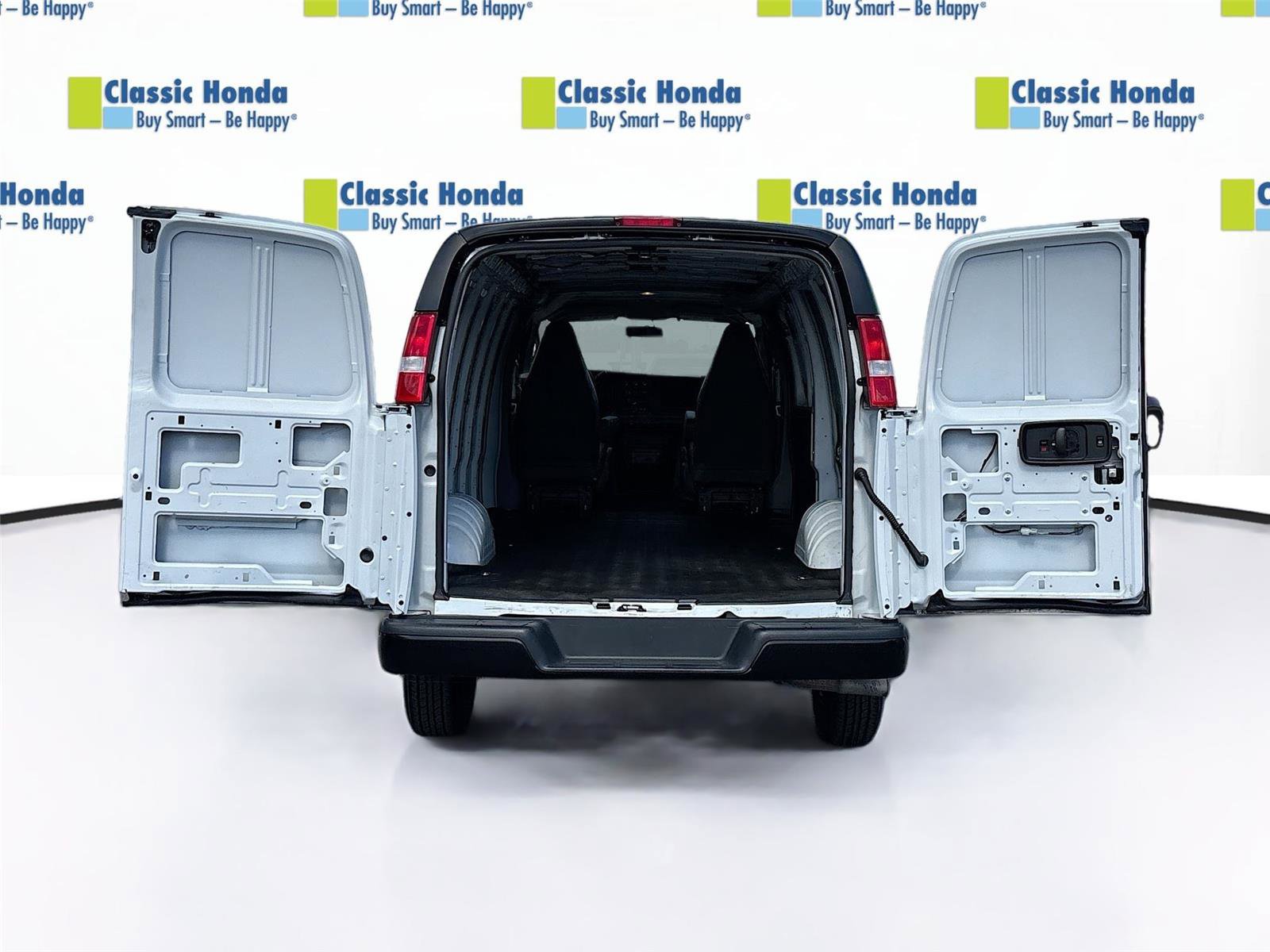 Used 2023 Chevrolet Express 2500 Extended w/ Driver Convenience Package image 27