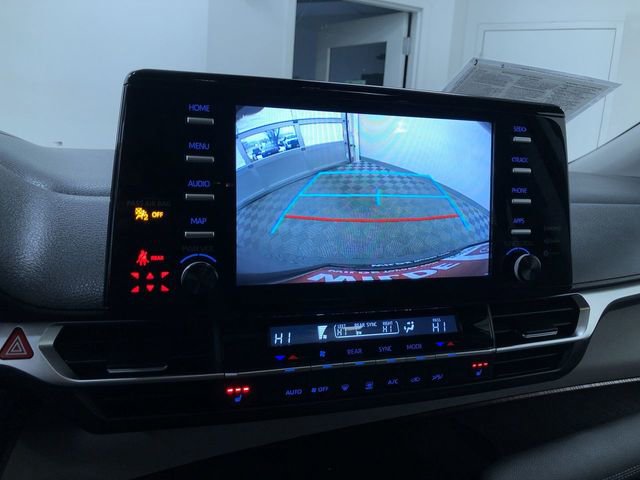Used 2021 Toyota Sienna XLE image 28