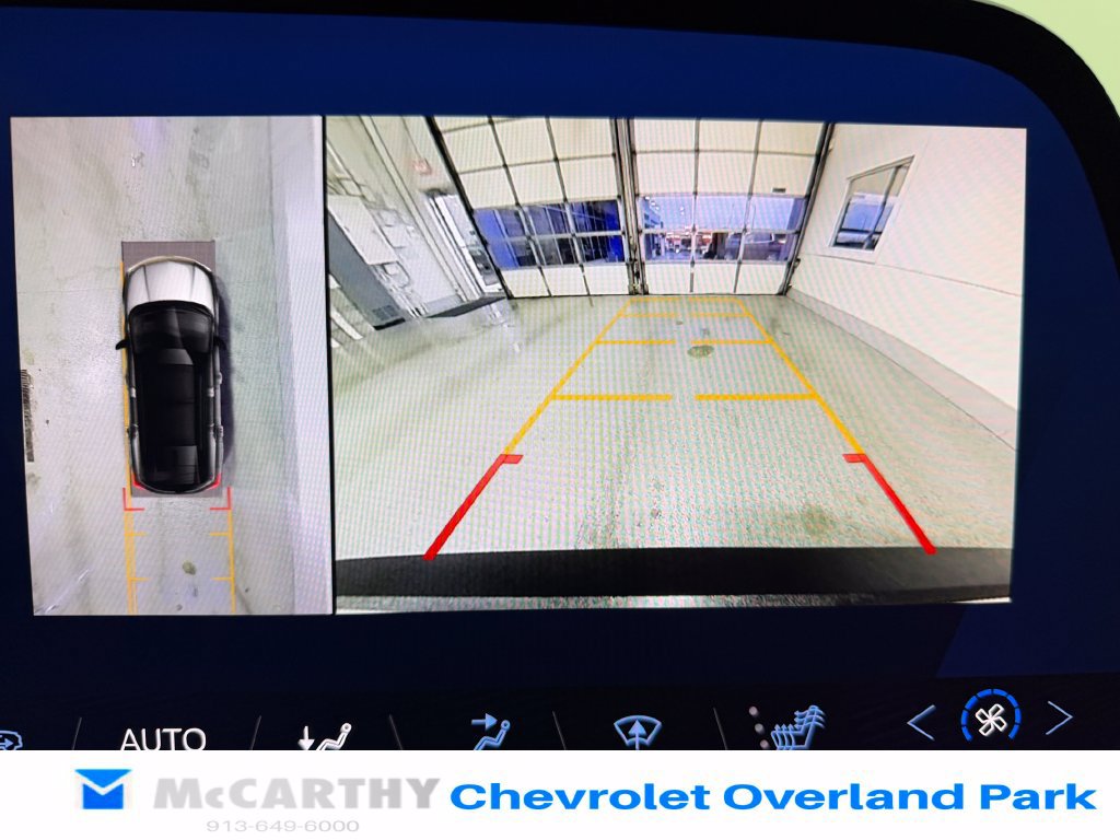 Used 2024 Chevrolet Blazer EV LT AWD/4WD image 19