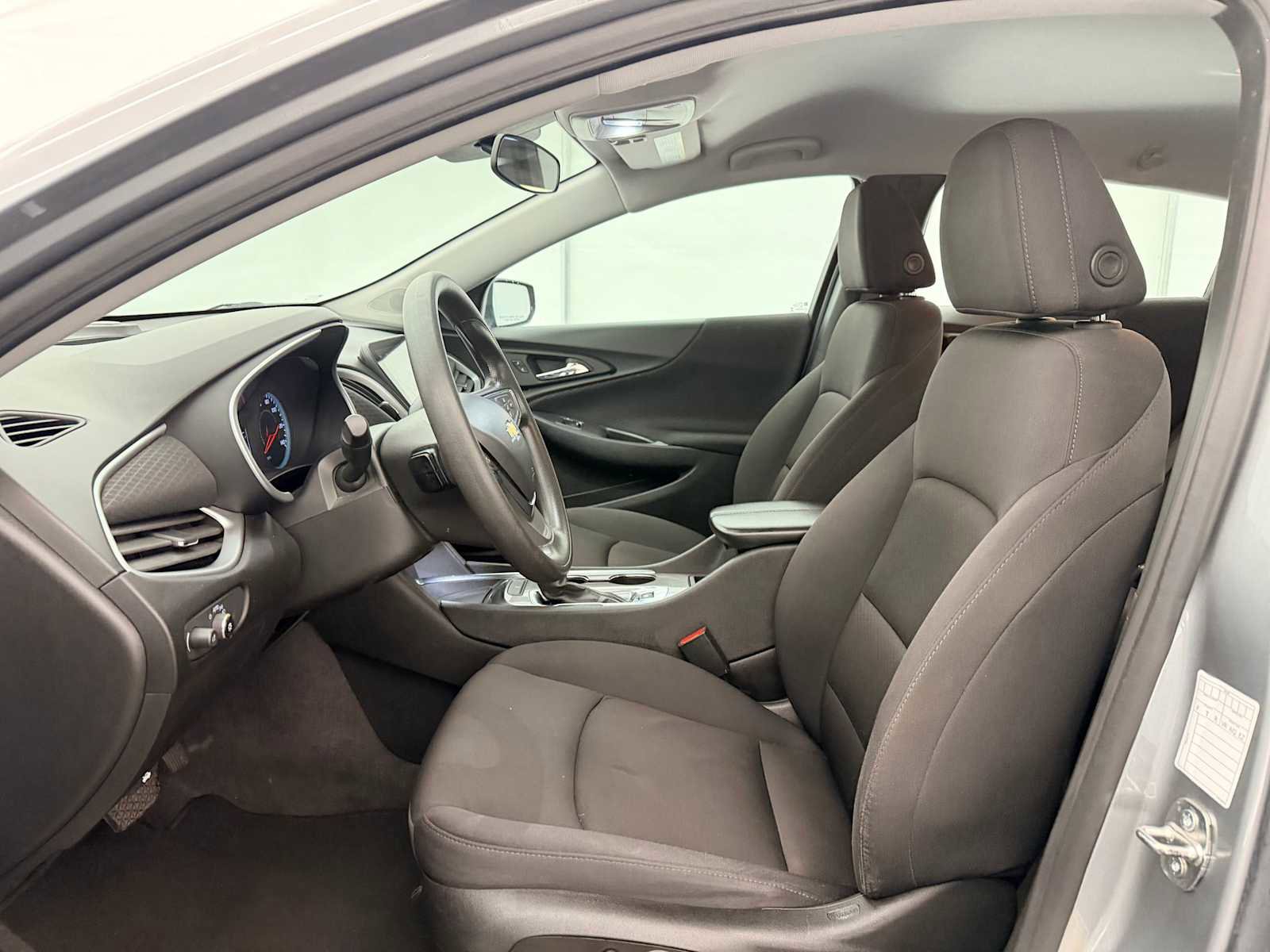 Used 2023 Chevrolet Malibu LT image 16