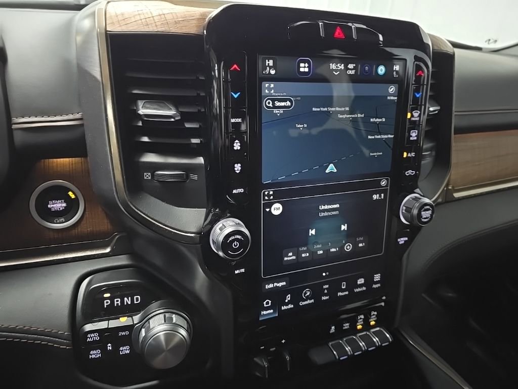 Used 2022 RAM 1500 Limited w/ Body-Colour Bumper Group image 25