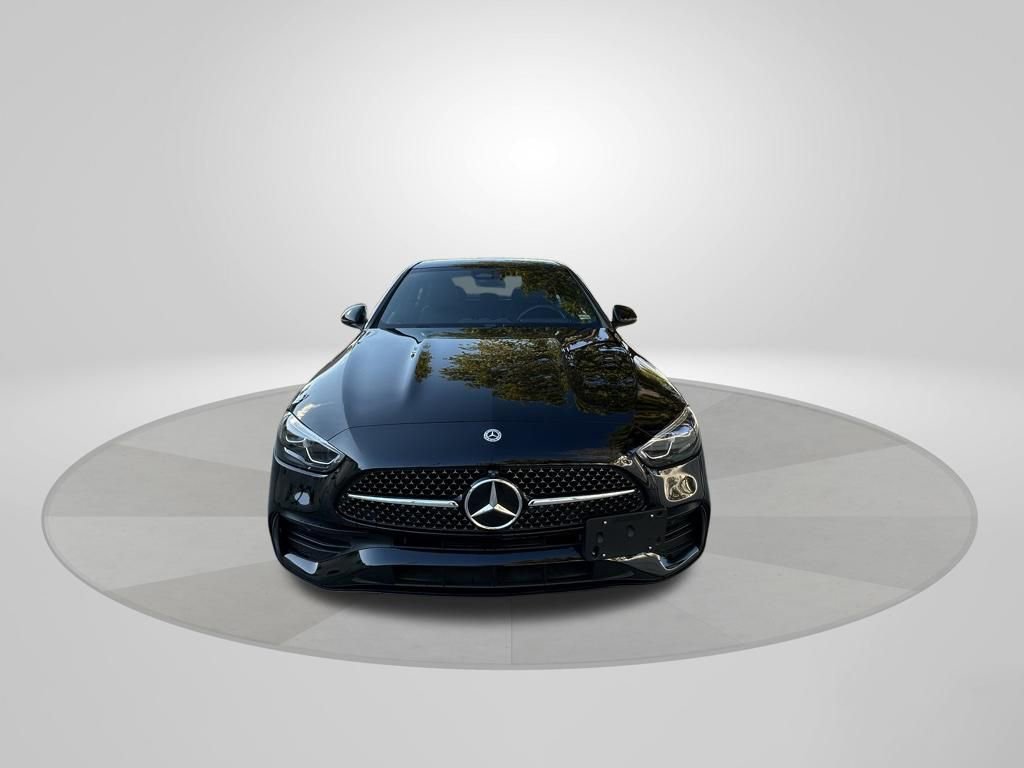 Used 2025 Mercedes-Benz C 300 4MATIC Sedan image 2