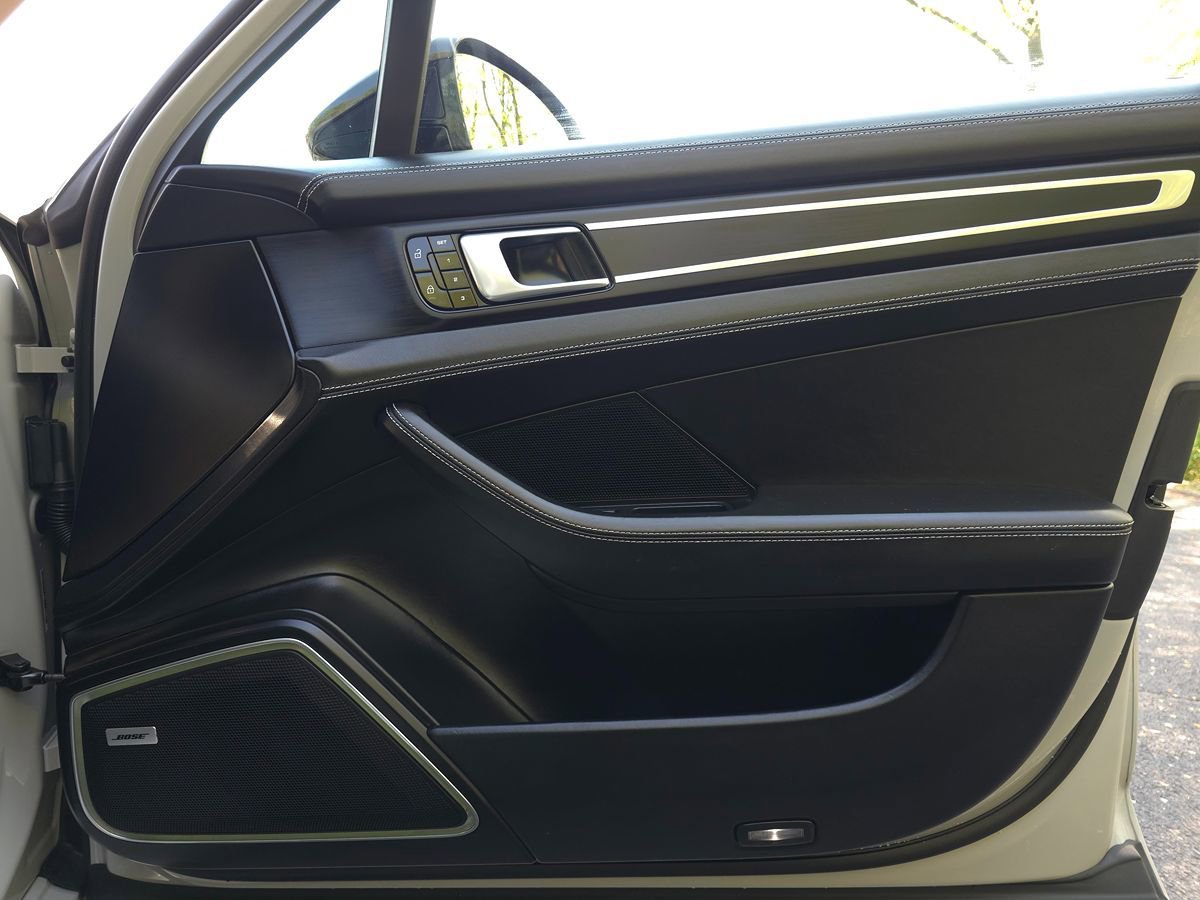 Used 2020 Porsche Panamera 4S image 33