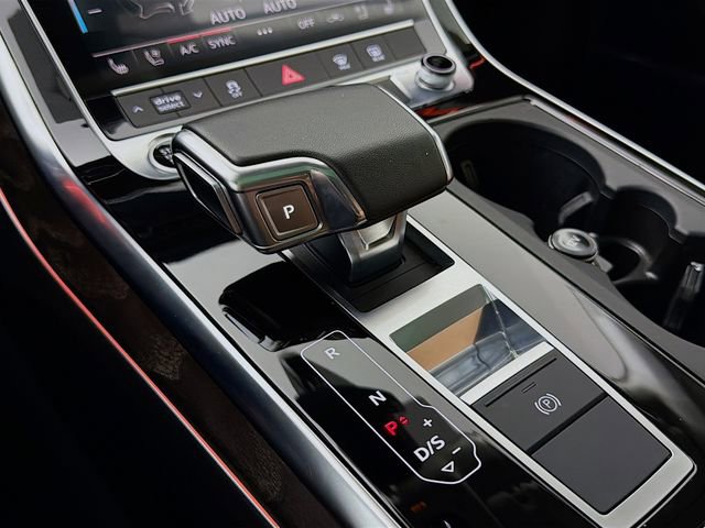 Used 2022 Audi Q8 Premium Plus image 19