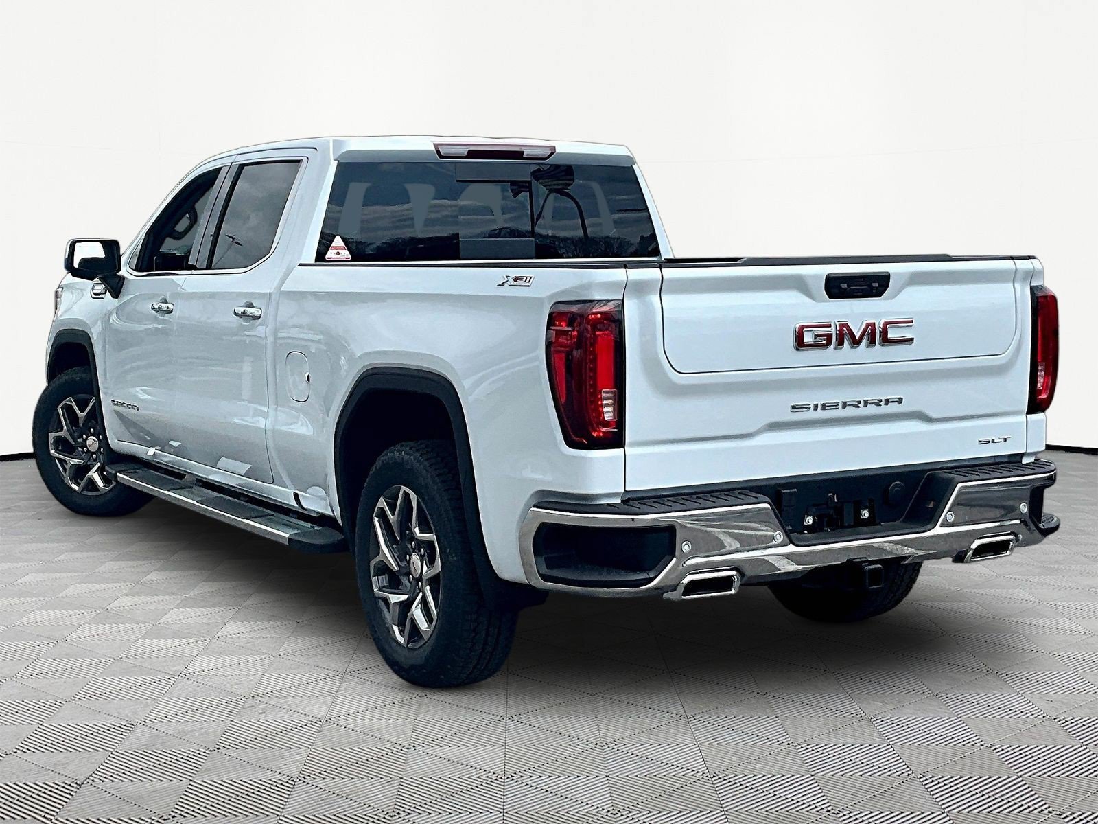 New 2026 GMC Sierra 1500 SLT w/ SLT Premium Plus Package AWD/4WD image 3
