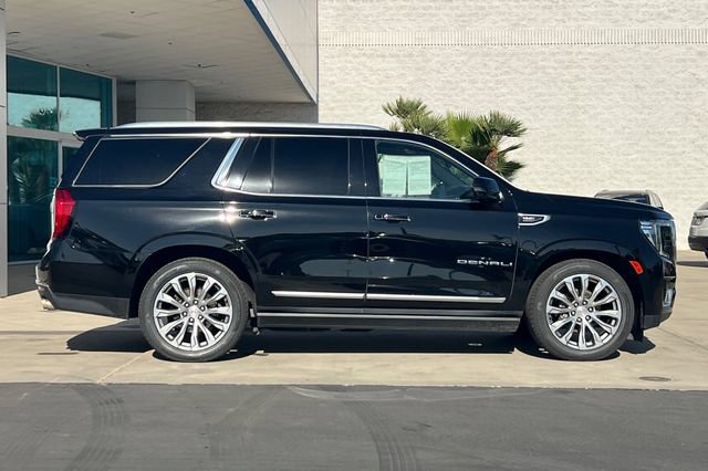 Used 2022 GMC Yukon Denali w/ Denali Premium Package AWD/4WD image 3