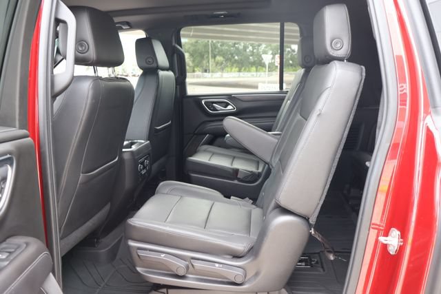 Used 2021 Chevrolet Suburban LT w/ LT Signature Package RWD image 15