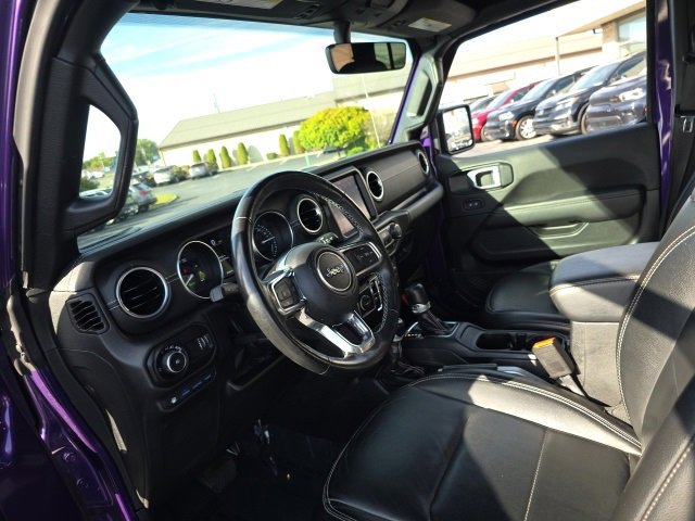 Used 2023 Jeep Wrangler Unlimited Sahara w/ Cold Weather Group image 15