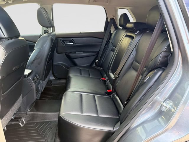 Used 2022 Nissan Rogue SV w/ SV Premium Package AWD/4WD image 17