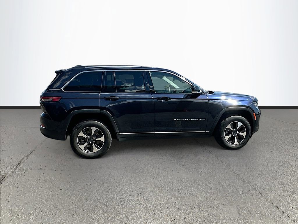 Used 2024 Jeep Grand Cherokee Limited 4xe image 8