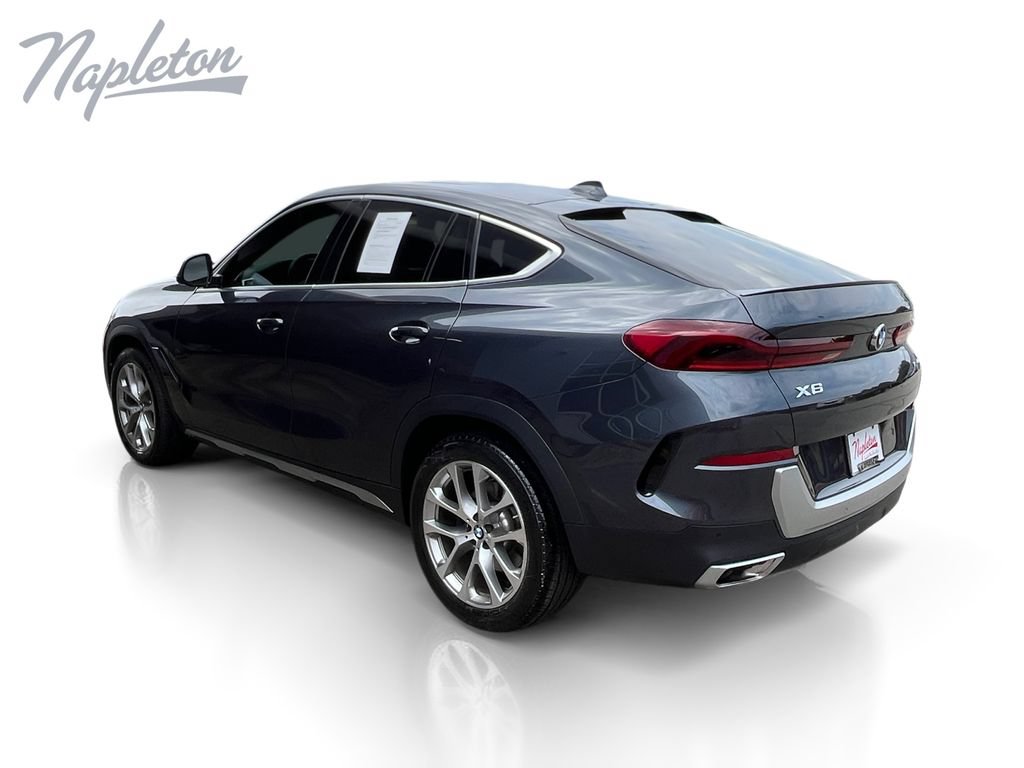 Used 2021 BMW X6 xDrive40i w/ Premium Package 2 AWD/4WD image 3