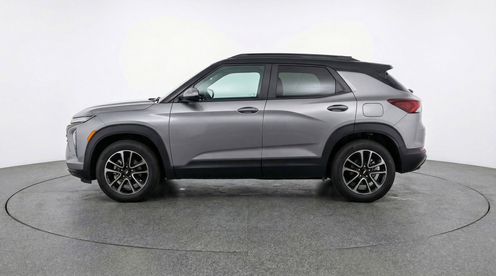 Used 2025 Chevrolet TrailBlazer LT FWD image 5