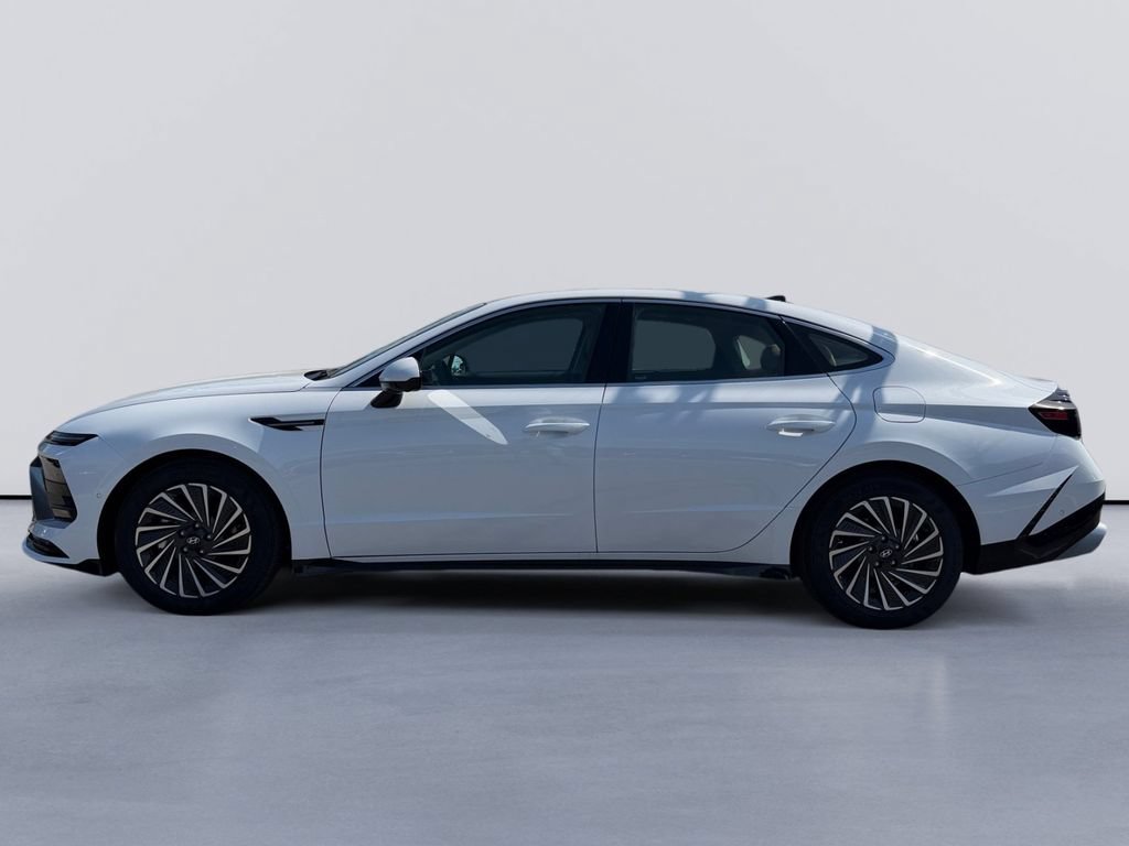 New 2026 Hyundai Sonata Limited FWD image 6