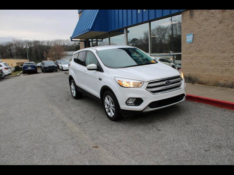 Used 2019 Ford Escape SE FWD image 1