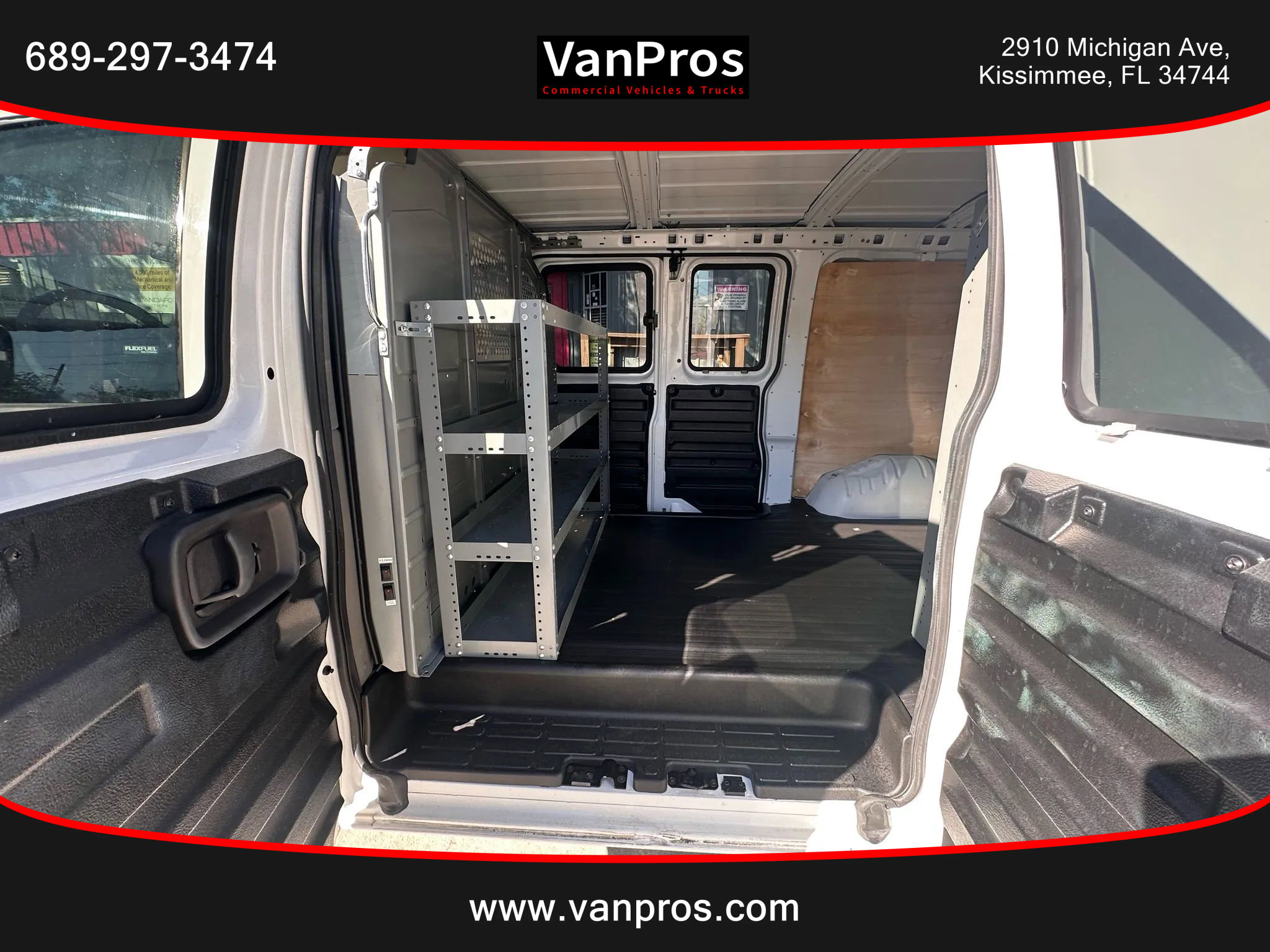 Used 2013 Chevrolet Express 2500 Van 3D image 12