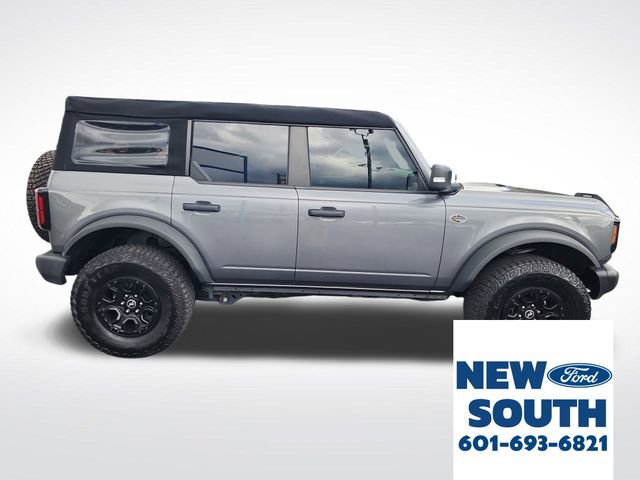 Used 2023 Ford Bronco Wildtrak image 3