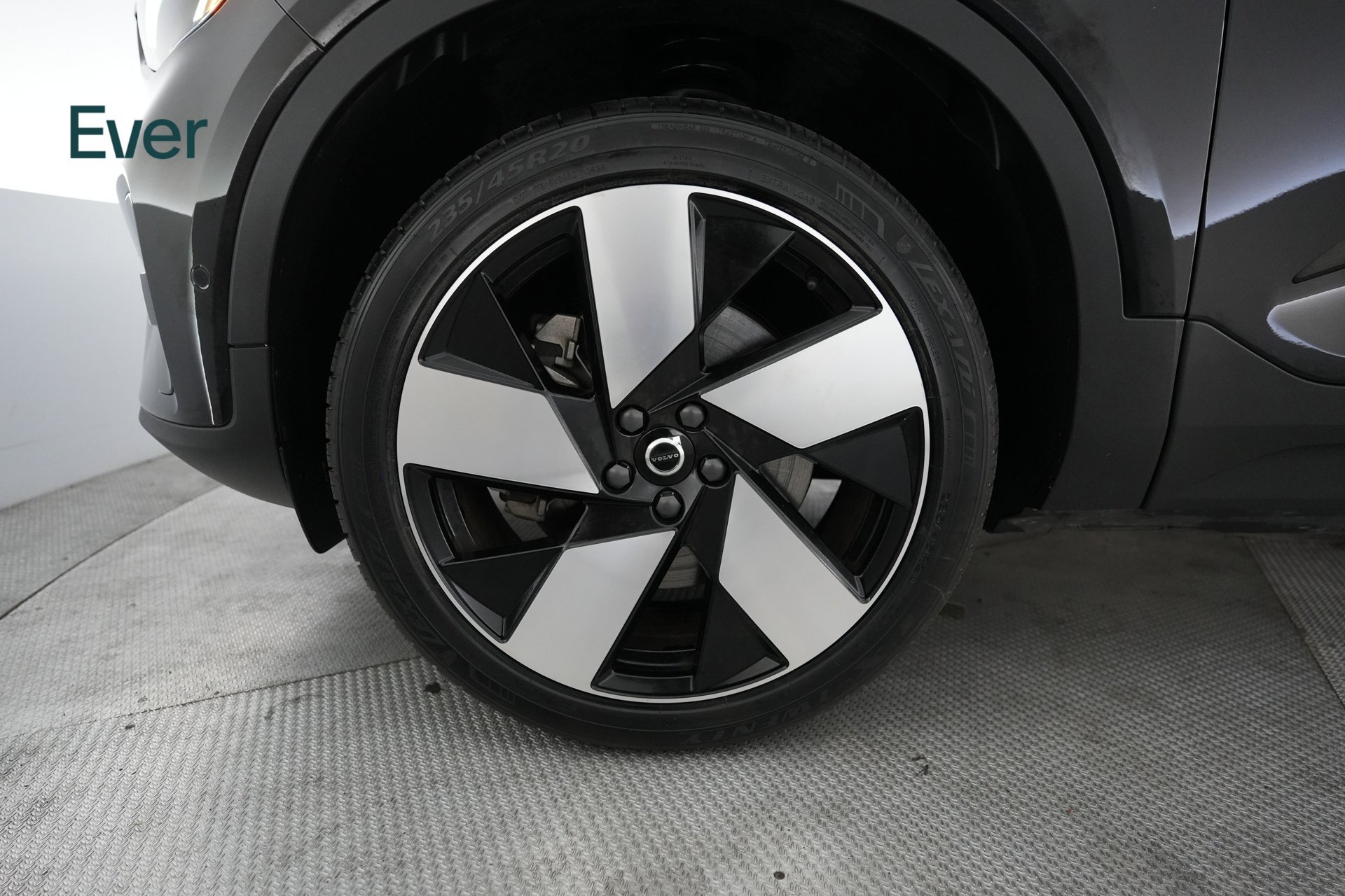 Used 2023 Volvo C40 P8 Recharge Ultimate AWD/4WD image 18