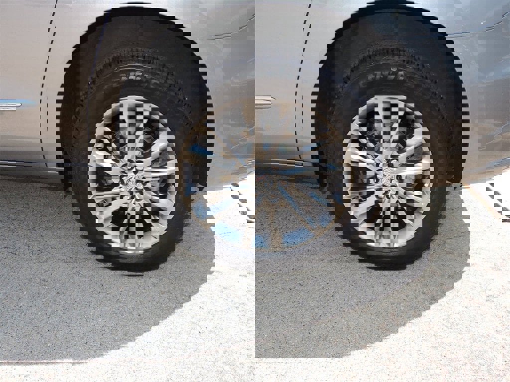 Certified 2023 Buick Enclave Avenir w/ Avenir Technology Package image 9