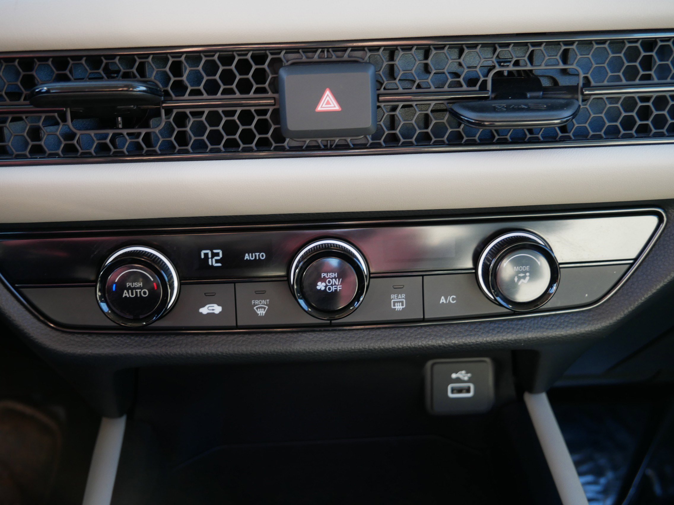 Certified 2024 Honda HR-V LX image 23