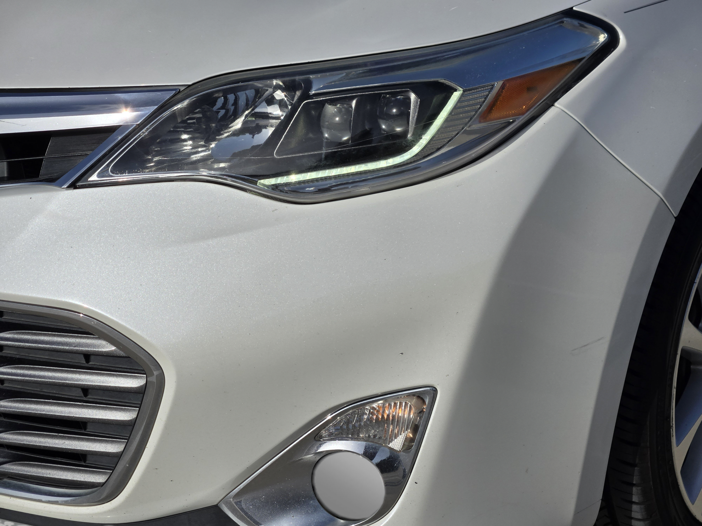 Used 2014 Toyota Avalon Limited w/ Technology Package FWD image 30