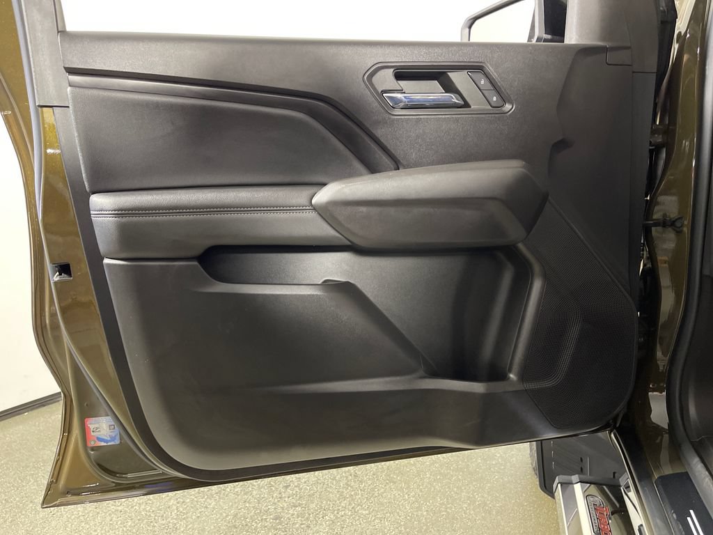 Used 2023 GMC Canyon Elevation w/ Convenience Package AWD/4WD image 17