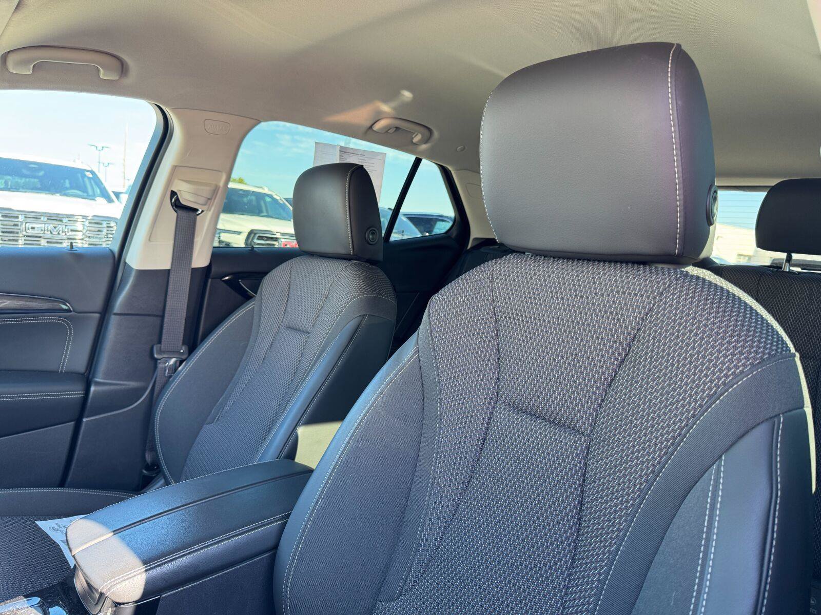 Used 2023 Buick Envision Preferred AWD/4WD image 9