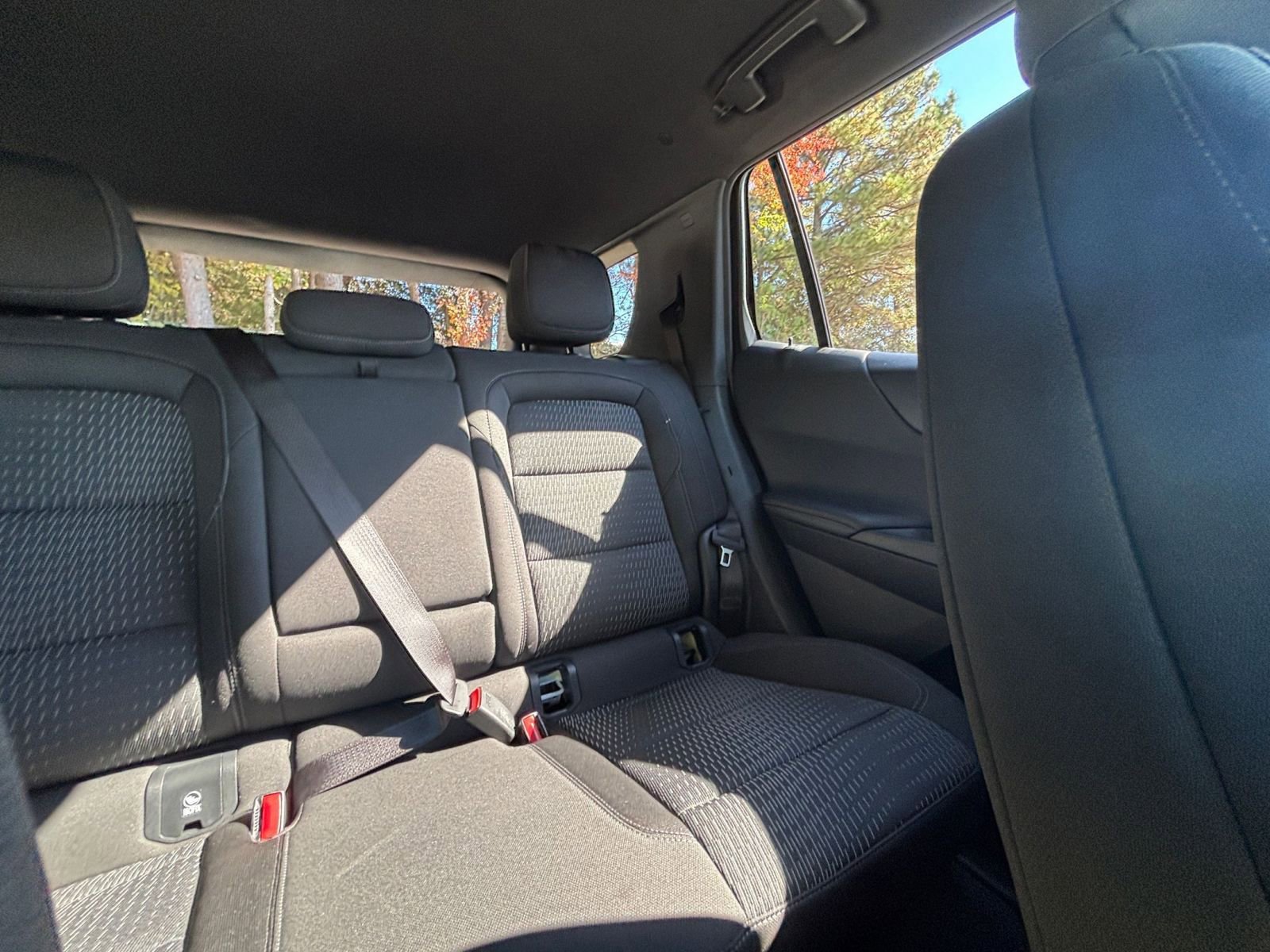 Used 2025 Chevrolet Equinox LT image 37