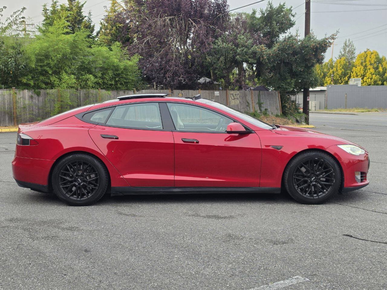 Used 2013 Tesla Model S RWD image 8