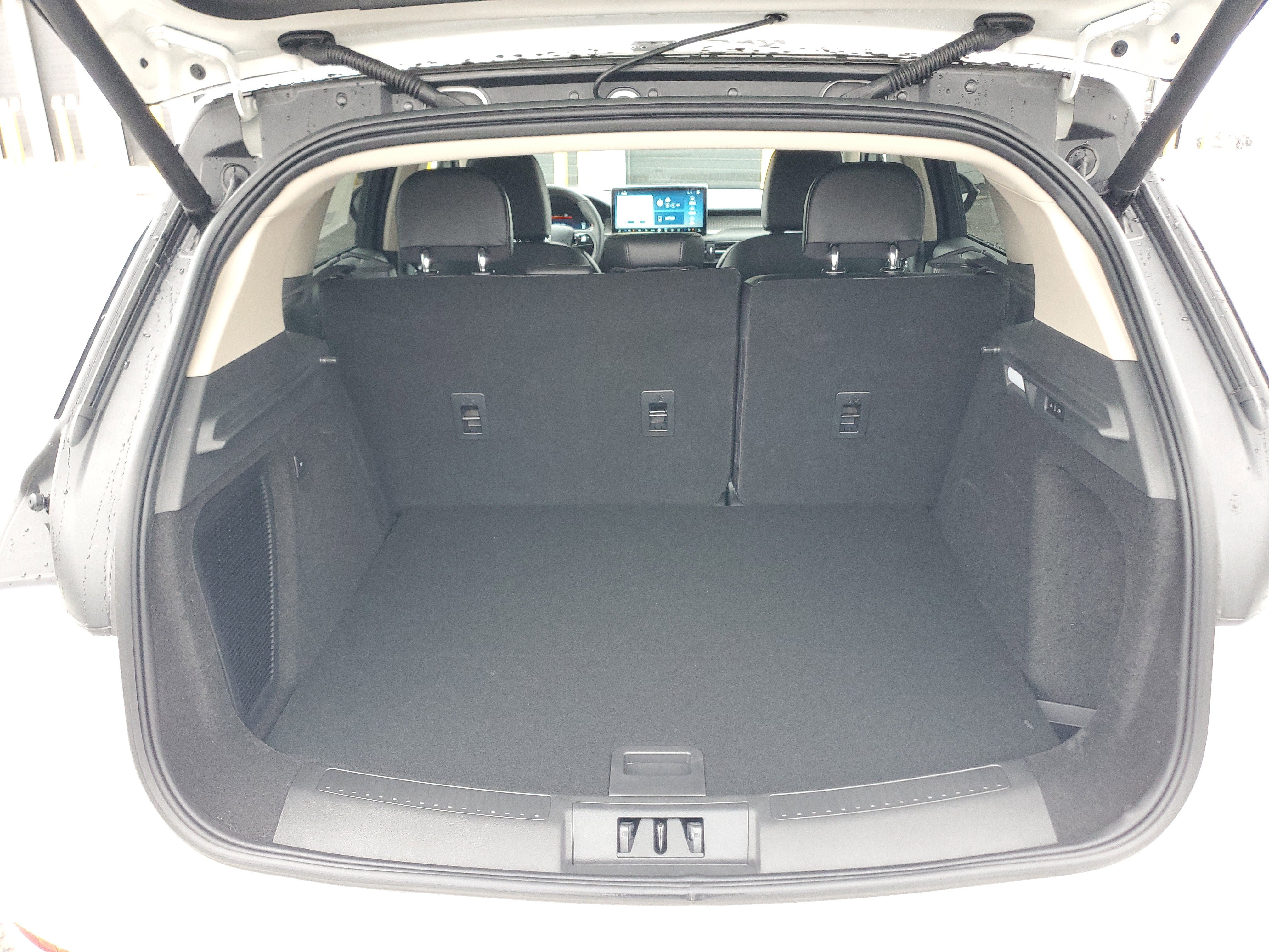 New 2026 Lincoln Corsair Premiere image 29