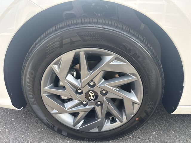 Certified 2026 Hyundai Elantra Hybrid FWD image 27