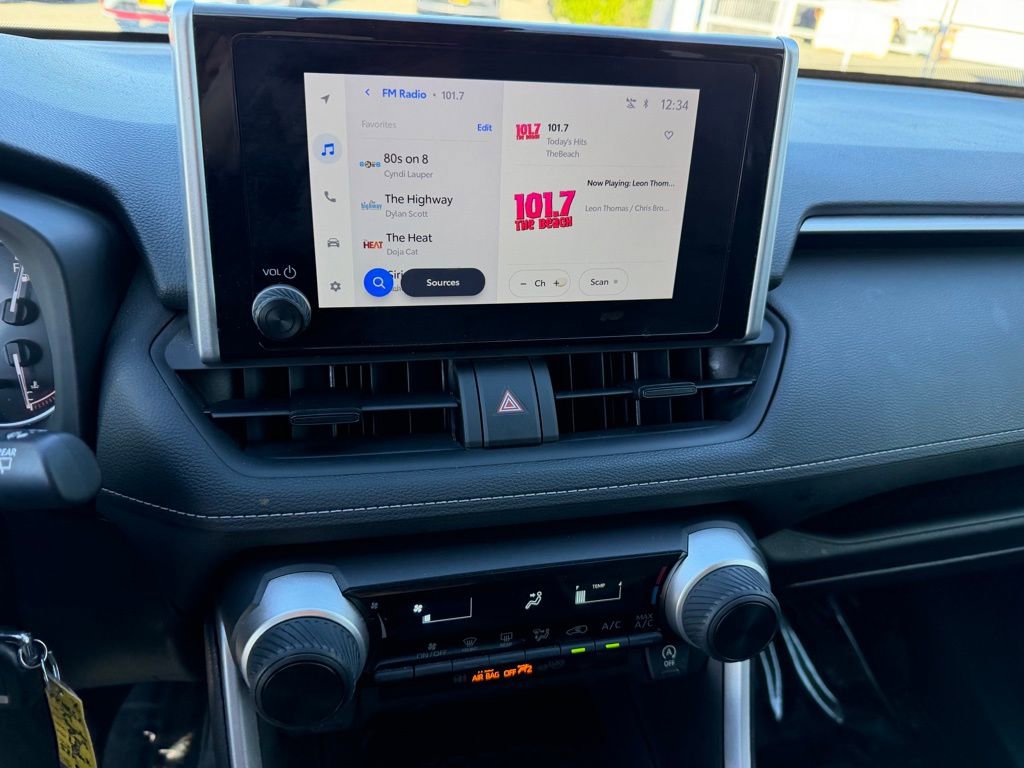 Used 2024 Toyota RAV4 LE image 22